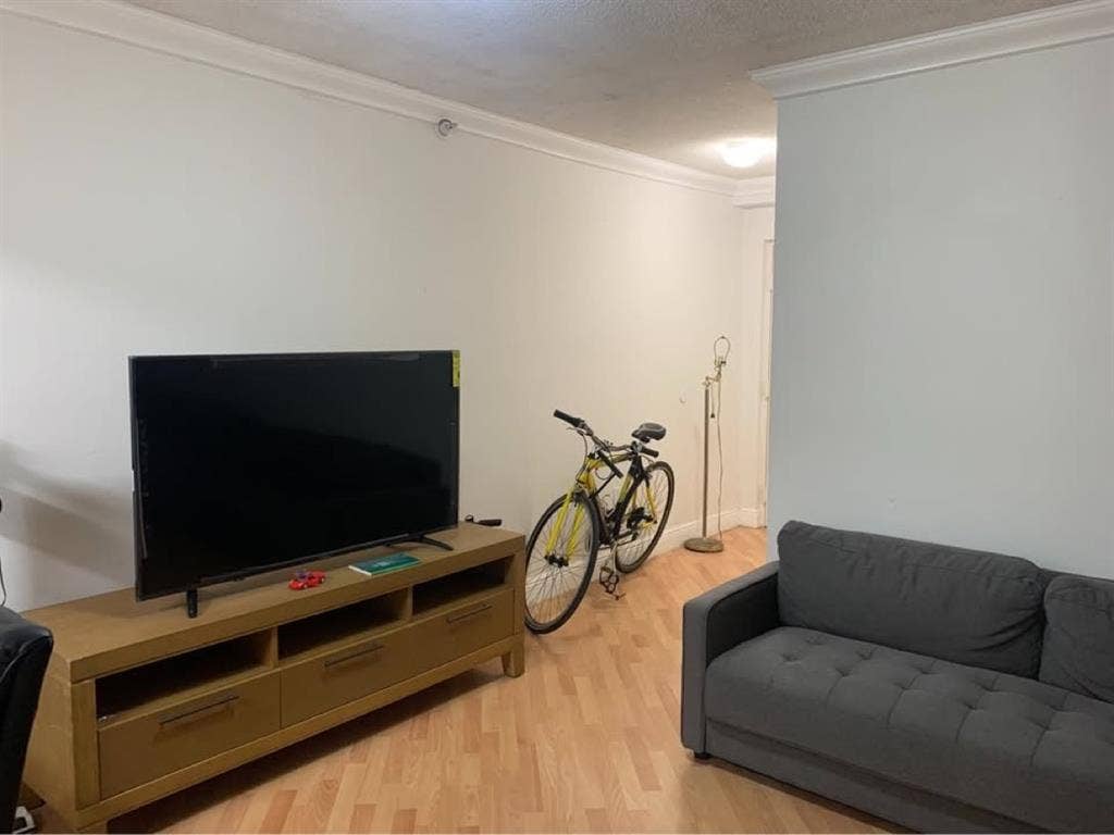 $950 Private Bedroom in Brickell