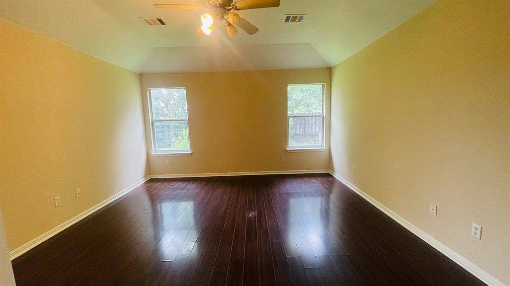 3 BR in Austin