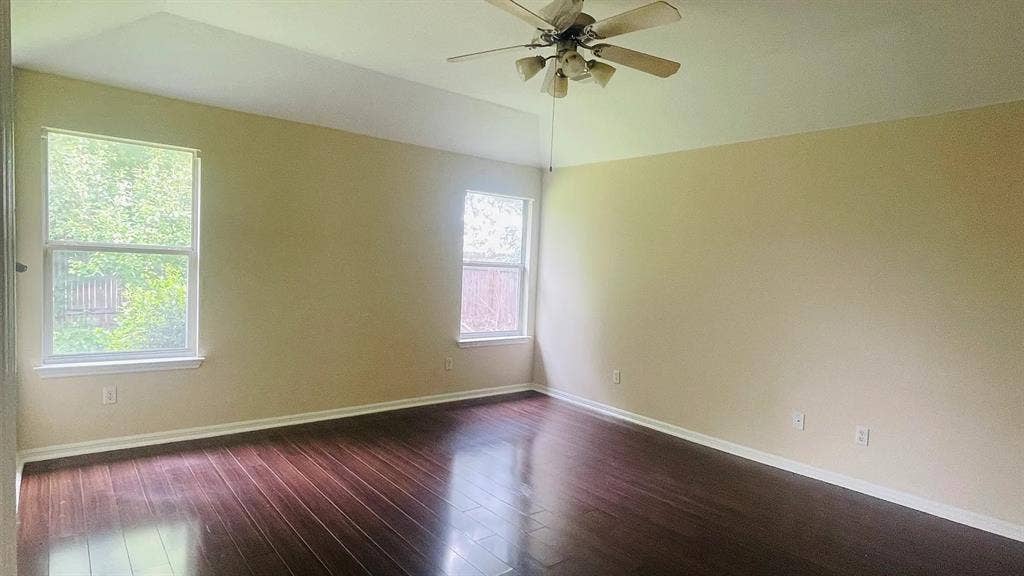 3 BR in Austin