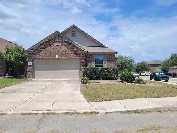4 BR in San Antonio