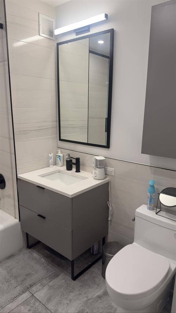 ✨ HUGE furnished BEDROOM | Modern |