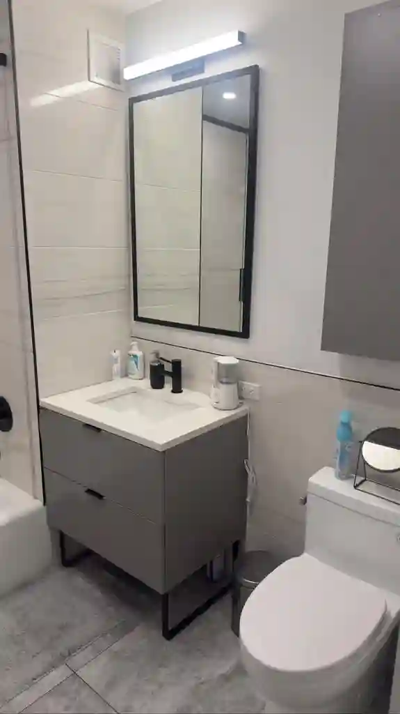✨ HUGE furnished BEDROOM | Modern |