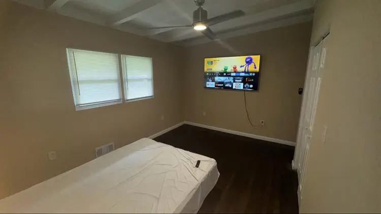 1bedr00m shared bath for rent