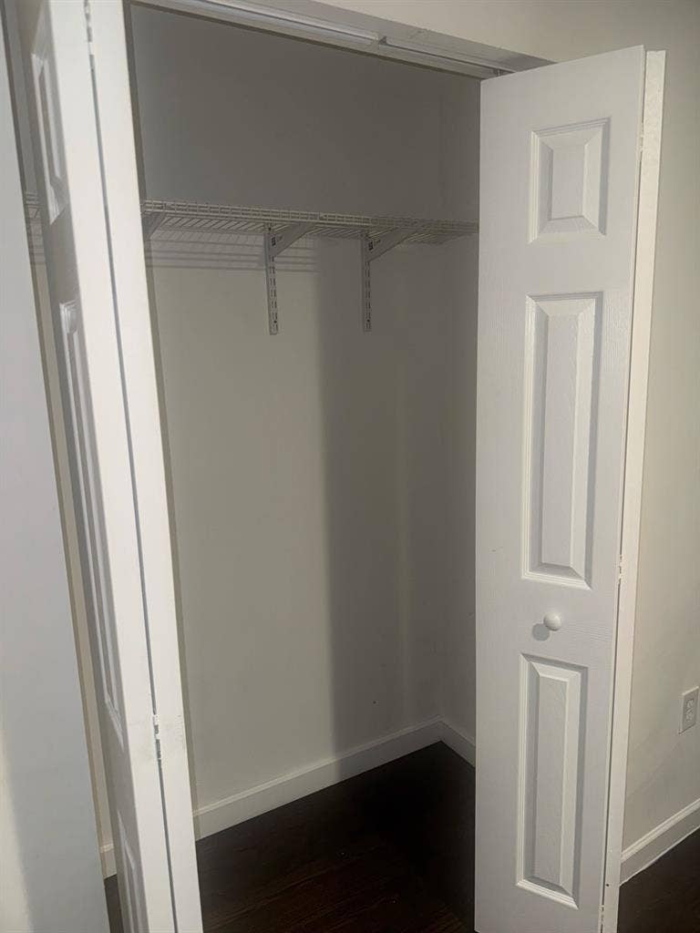 1bedr00m shared bath for rent