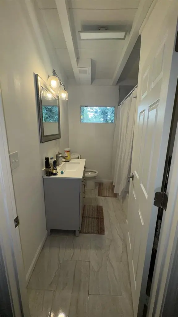 1bedr00m shared bath for rent