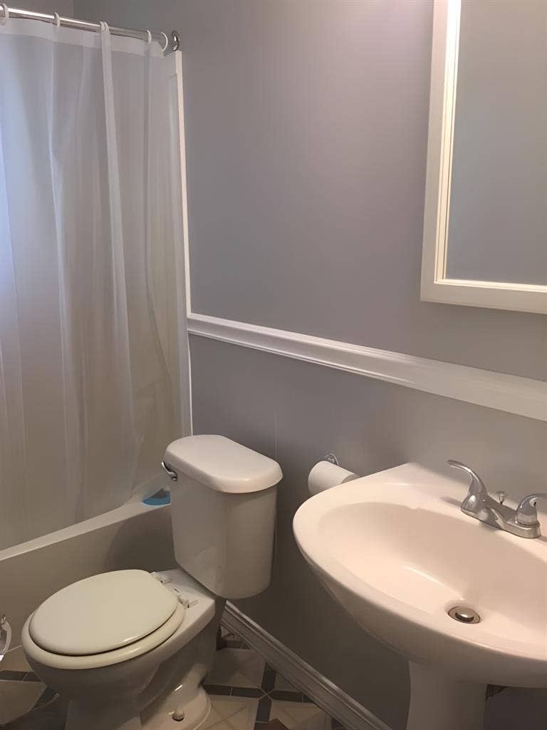 Room Near SU and Barry Park!