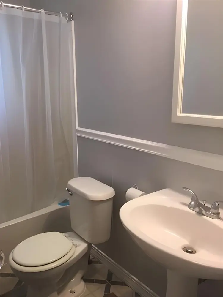 Room Near SU and Barry Park!