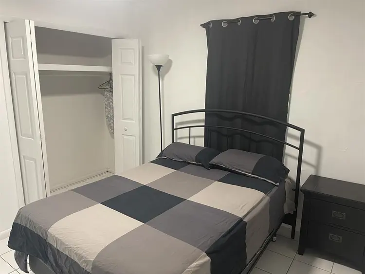 1-bedroom, 1- shared bathroom