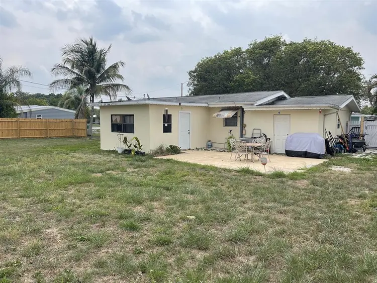 1-bedroom, 1- shared bathroom