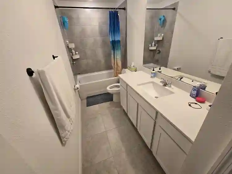 Renting room for $800 w/ utilities