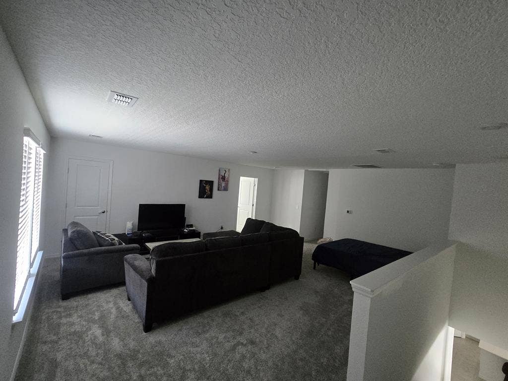 Renting room for $800 w/ utilities