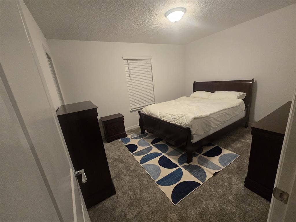 Renting room for $800 w/ utilities