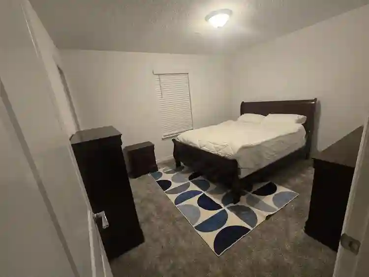 Renting room for $800 w/ utilities