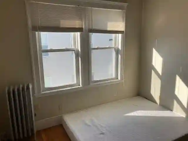 Urgently Seeking 3rd Roommate 9/1