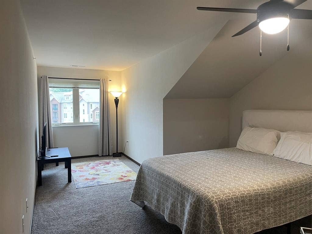 Private 1 Bed/1 Bath Available