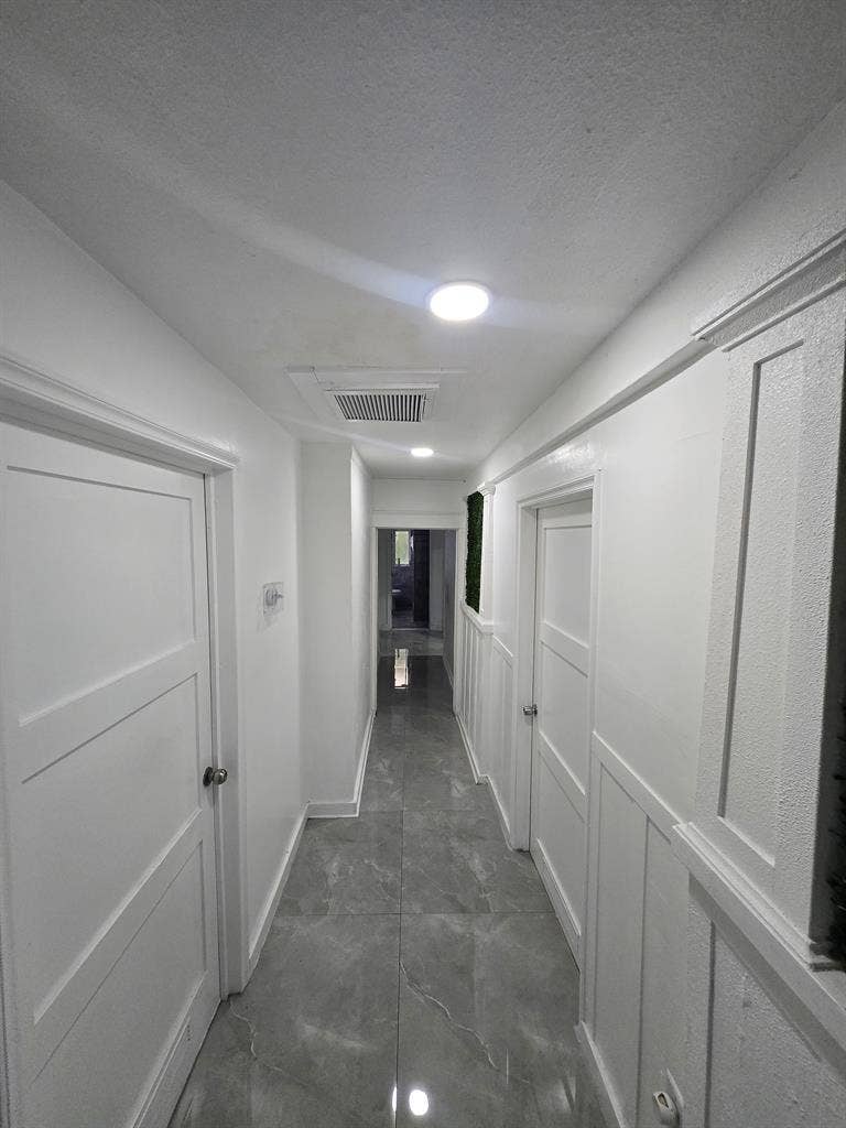 Room for rent near Wynwood