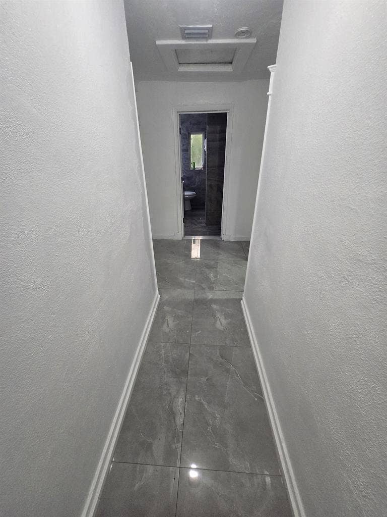 Room for rent near Wynwood