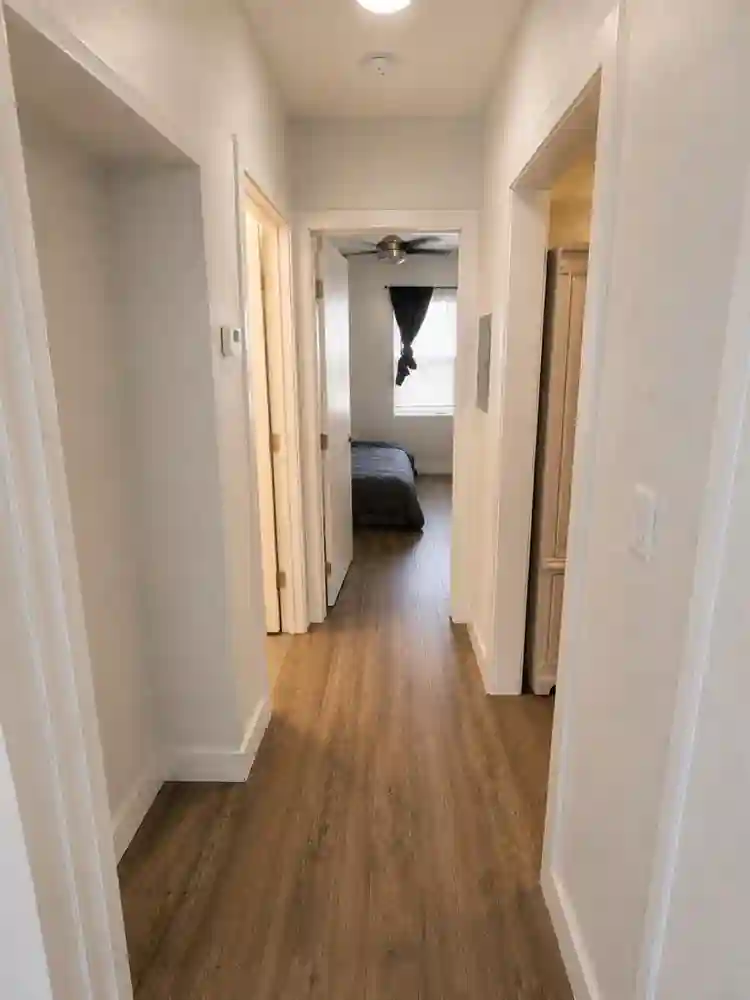 Rooms available Crenshaw/HydePark