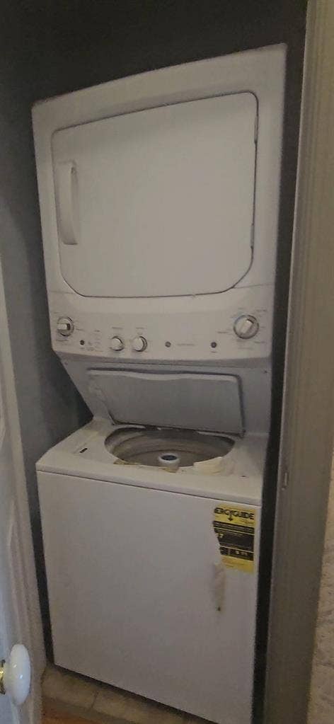 Need a Roommate for Downtown Gboro!