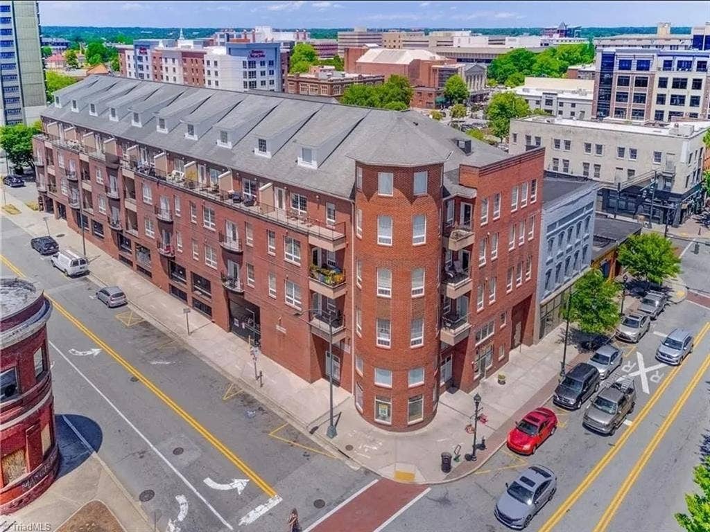 Need a Roommate for Downtown Gboro!