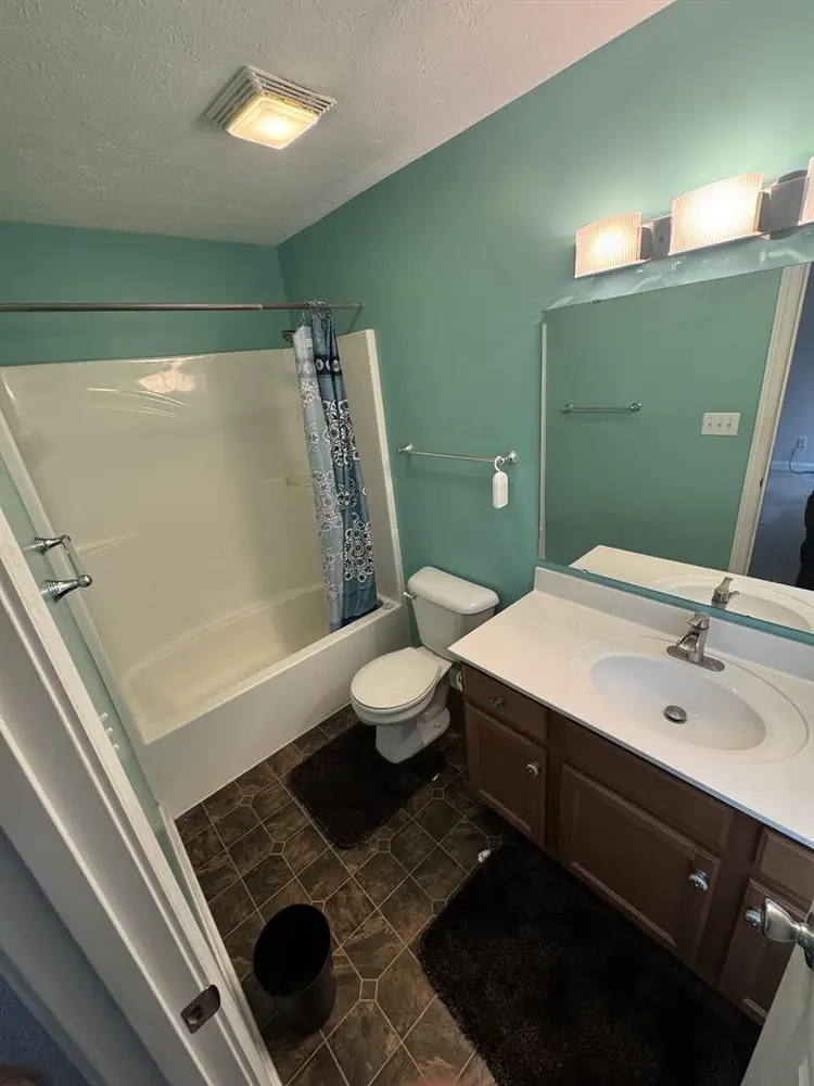 Private Room/Shared Utilities/Wifi