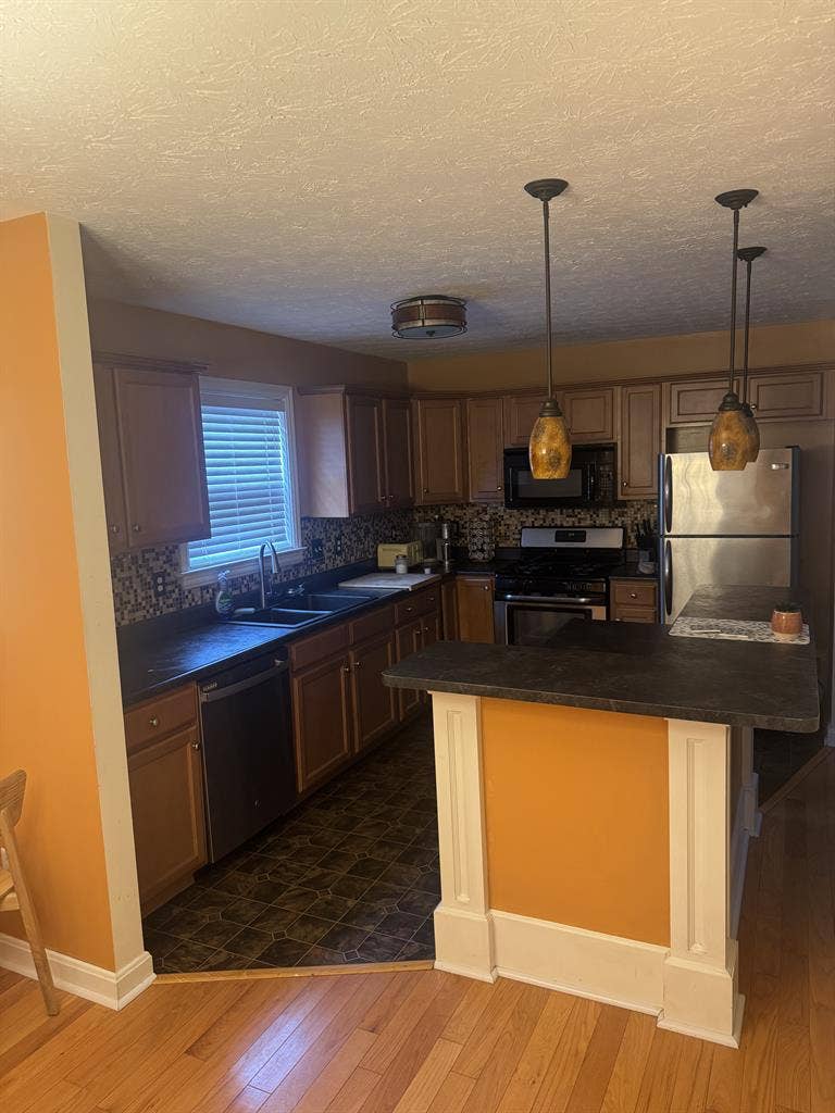 Private Room/Shared Utilities/Wifi