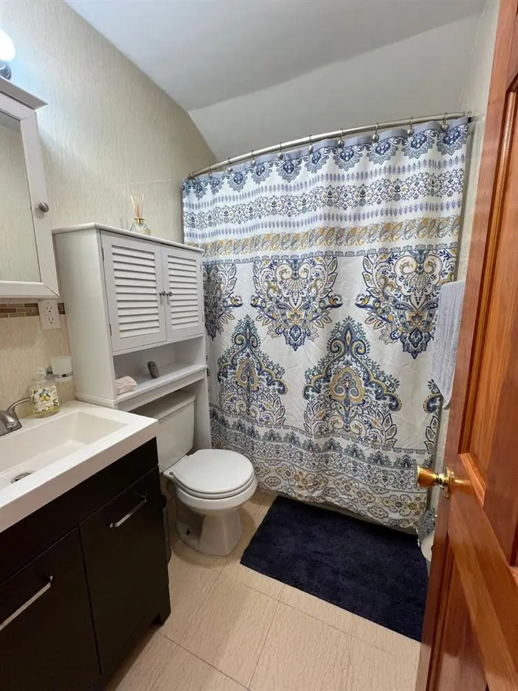 Room rental in The Bronx