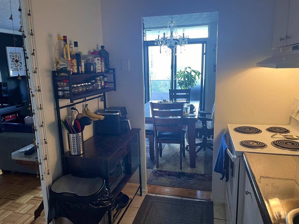 1 bedroom across from High Park