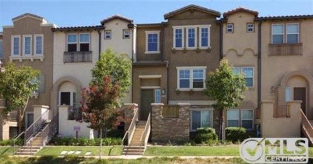 Female Roommate-Utilities Included