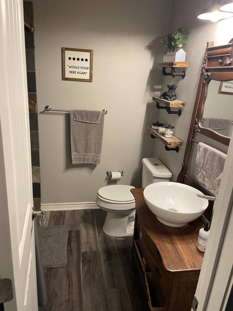 800$ Room for rent