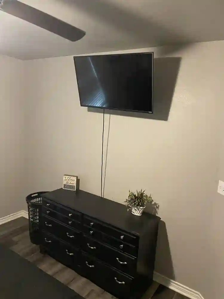 800$ Room for rent