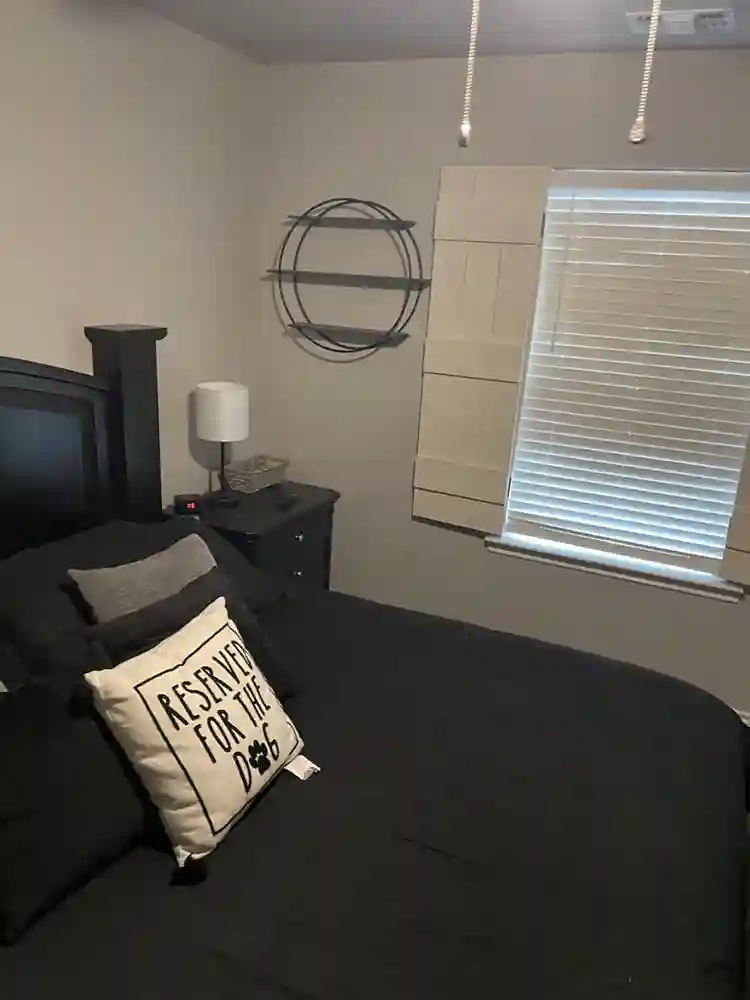 800$ Room for rent