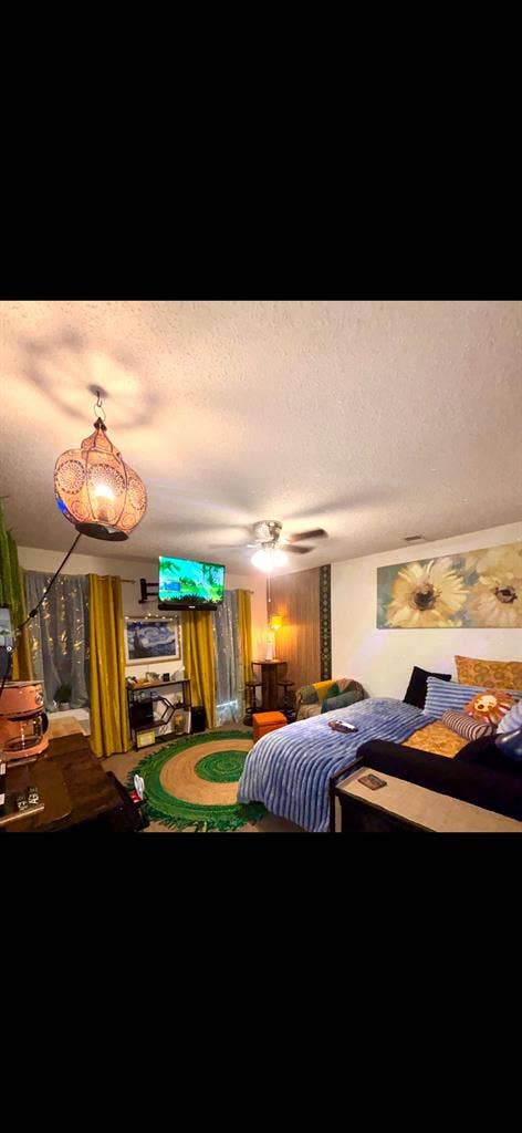Furnished Room in Cozy Townhome