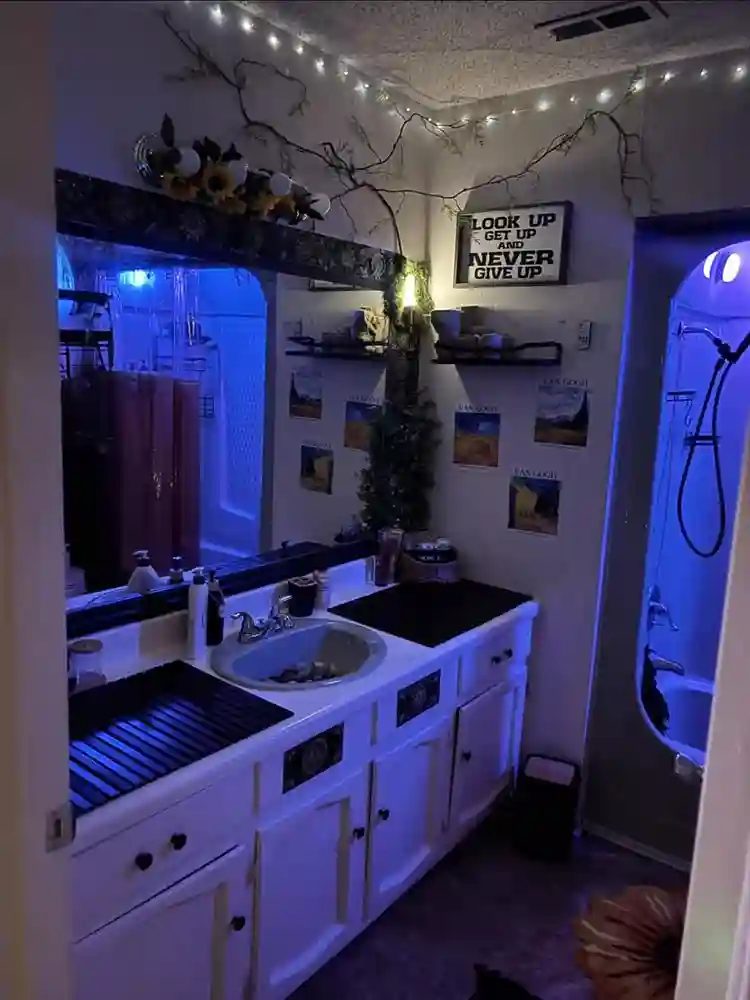 Furnished Room in Cozy Townhome