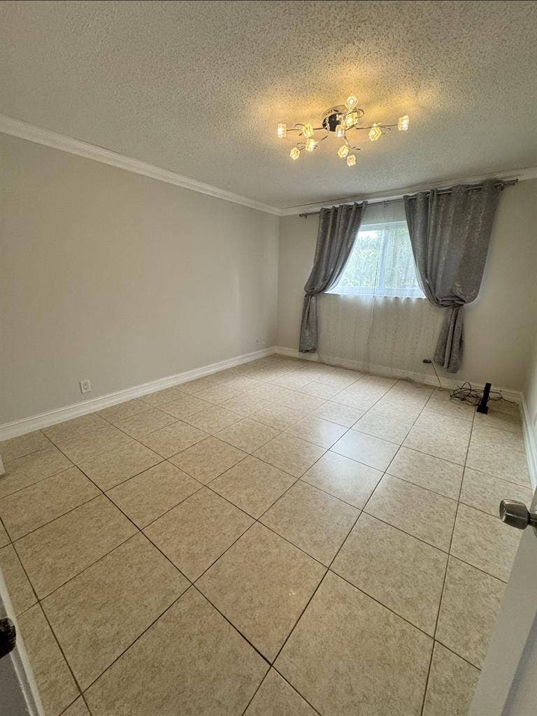 Cozy 1/1 apartment with balcony