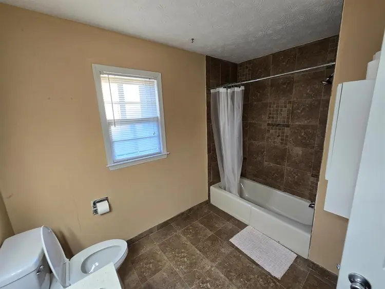 Private Room in Quiet Shared Home