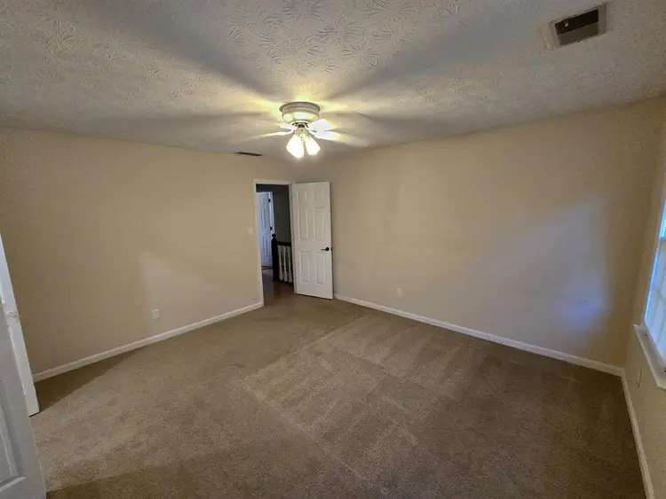 Private Room in Quiet Shared Home