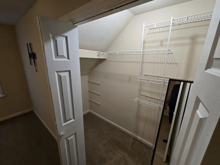 Private Room in Quiet Shared Home