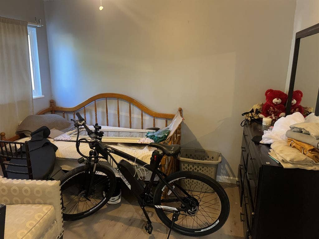 Two rooms to rent in concord area