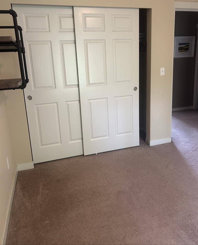 Large Bedroom/private bathroom