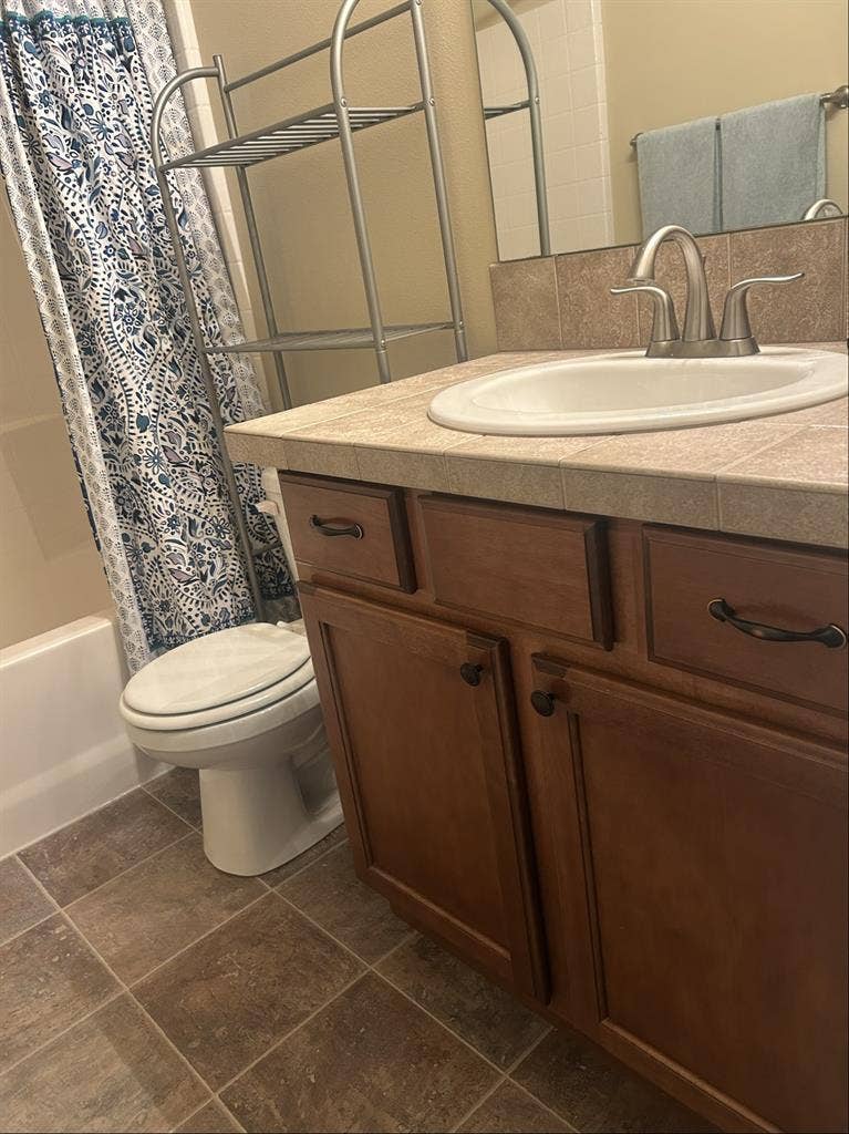 Large Bedroom/private bathroom