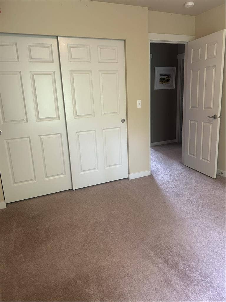 Large Bedroom/private bathroom