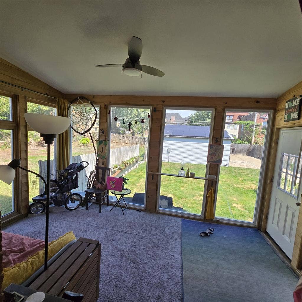 2 Spaces, Clean, lux, pets!