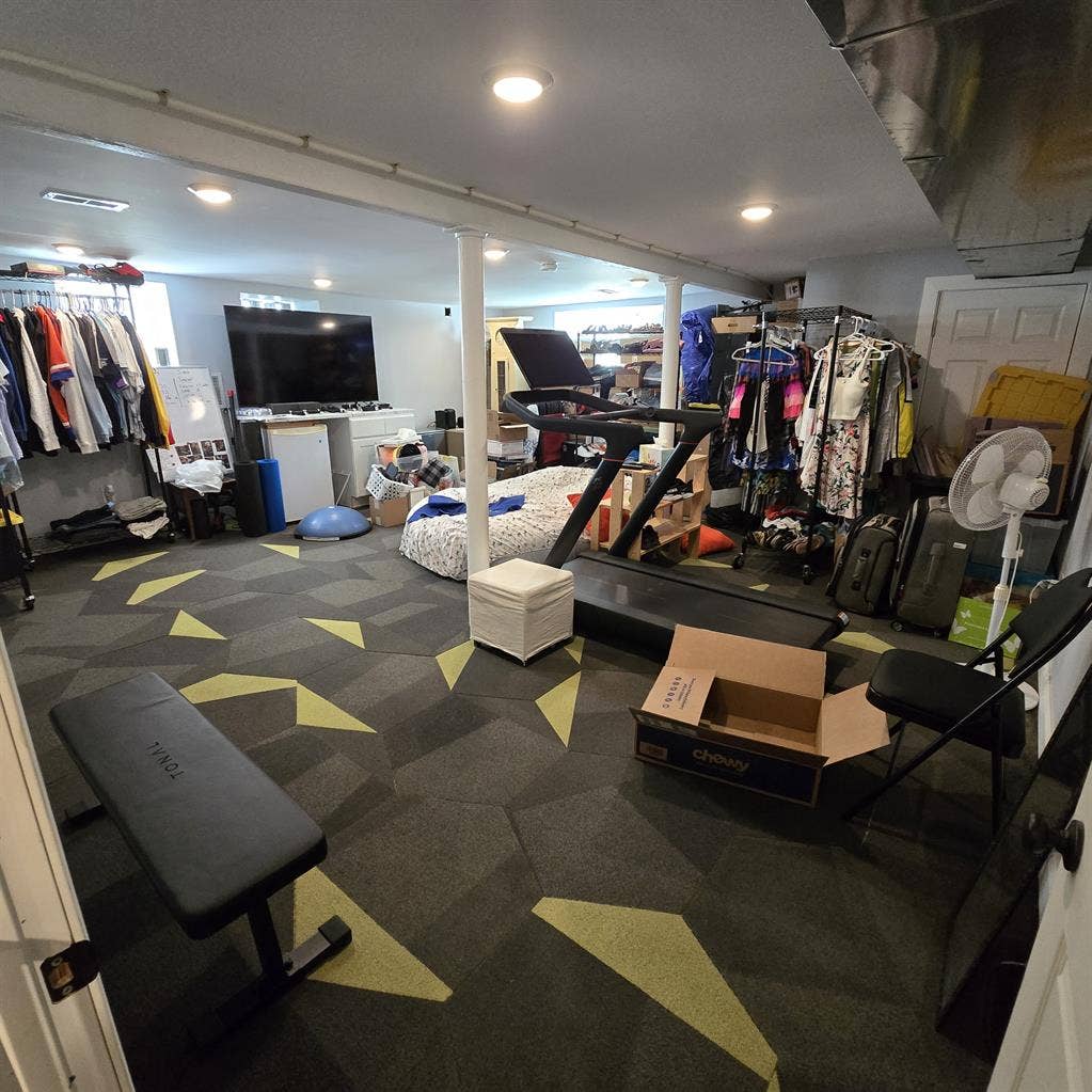 2 Spaces, Clean, lux, pets!