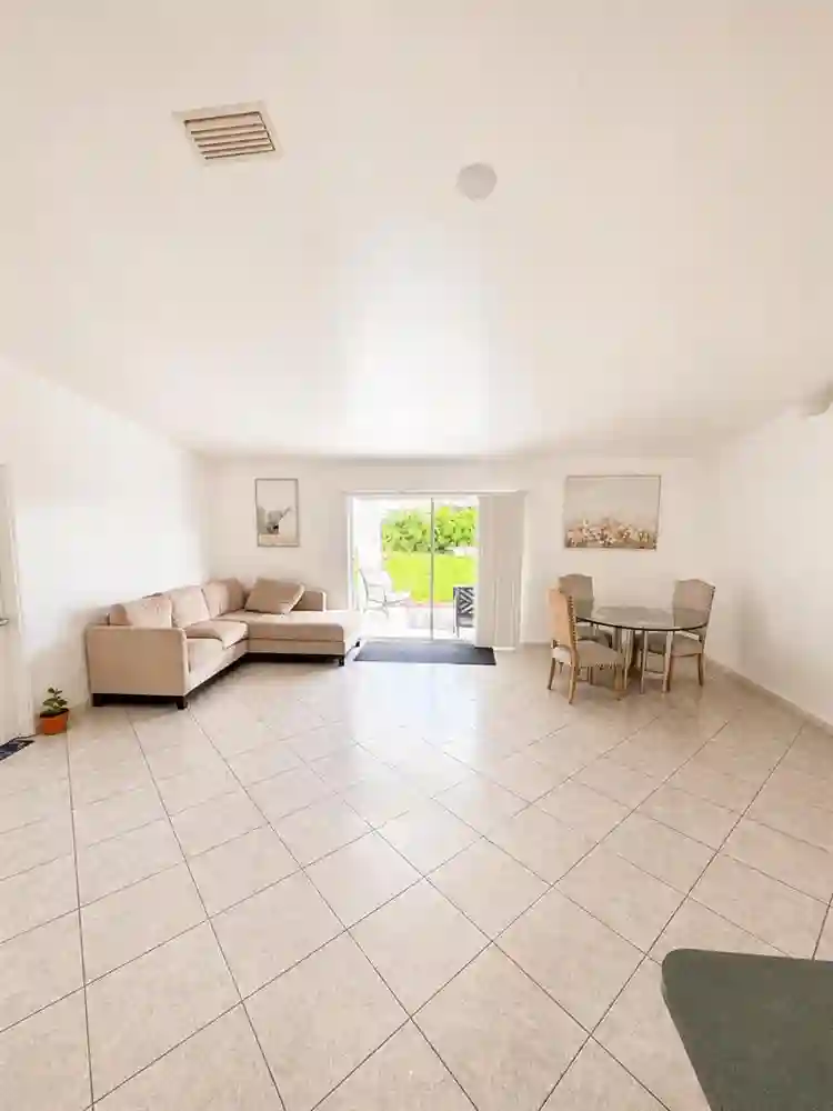 Large Room for Rent SE Cape Corall