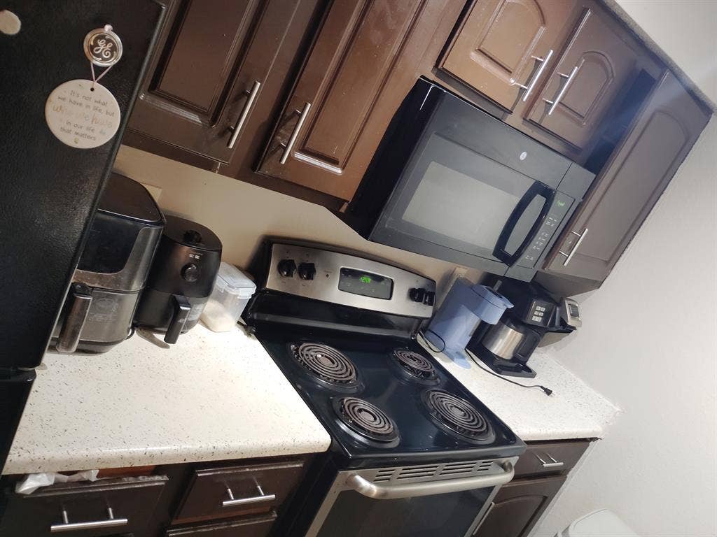 Need a roommate to hav a 2 bedroom