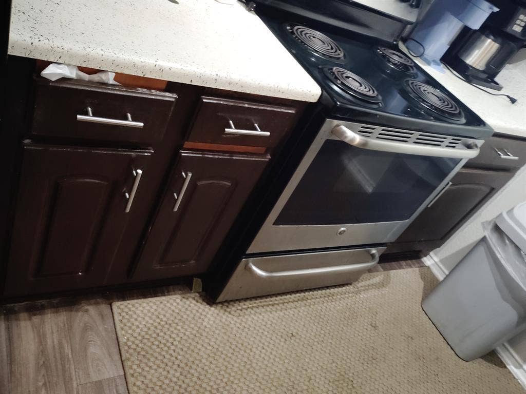 Need a roommate to hav a 2 bedroom