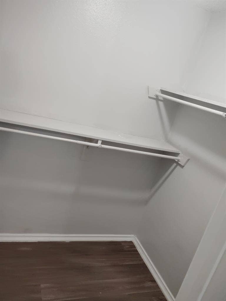Need a roommate to hav a 2 bedroom
