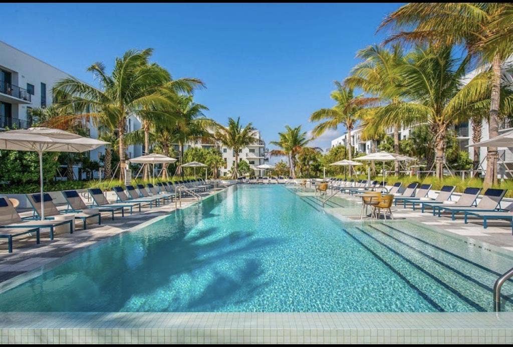 ✨ Female Roommate MIMO $950/month