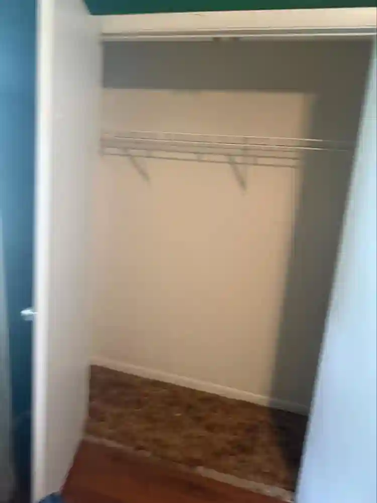 Medium room for rest 10/01 move in